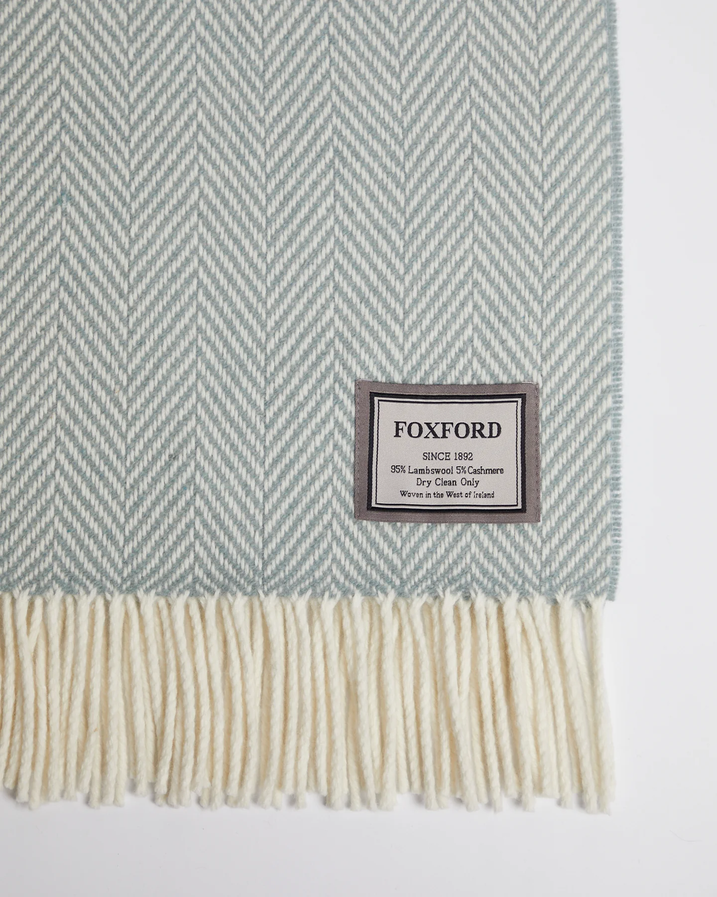 Foxford Achill Extra-Large Cashmere & Wool Throw - Image 4
