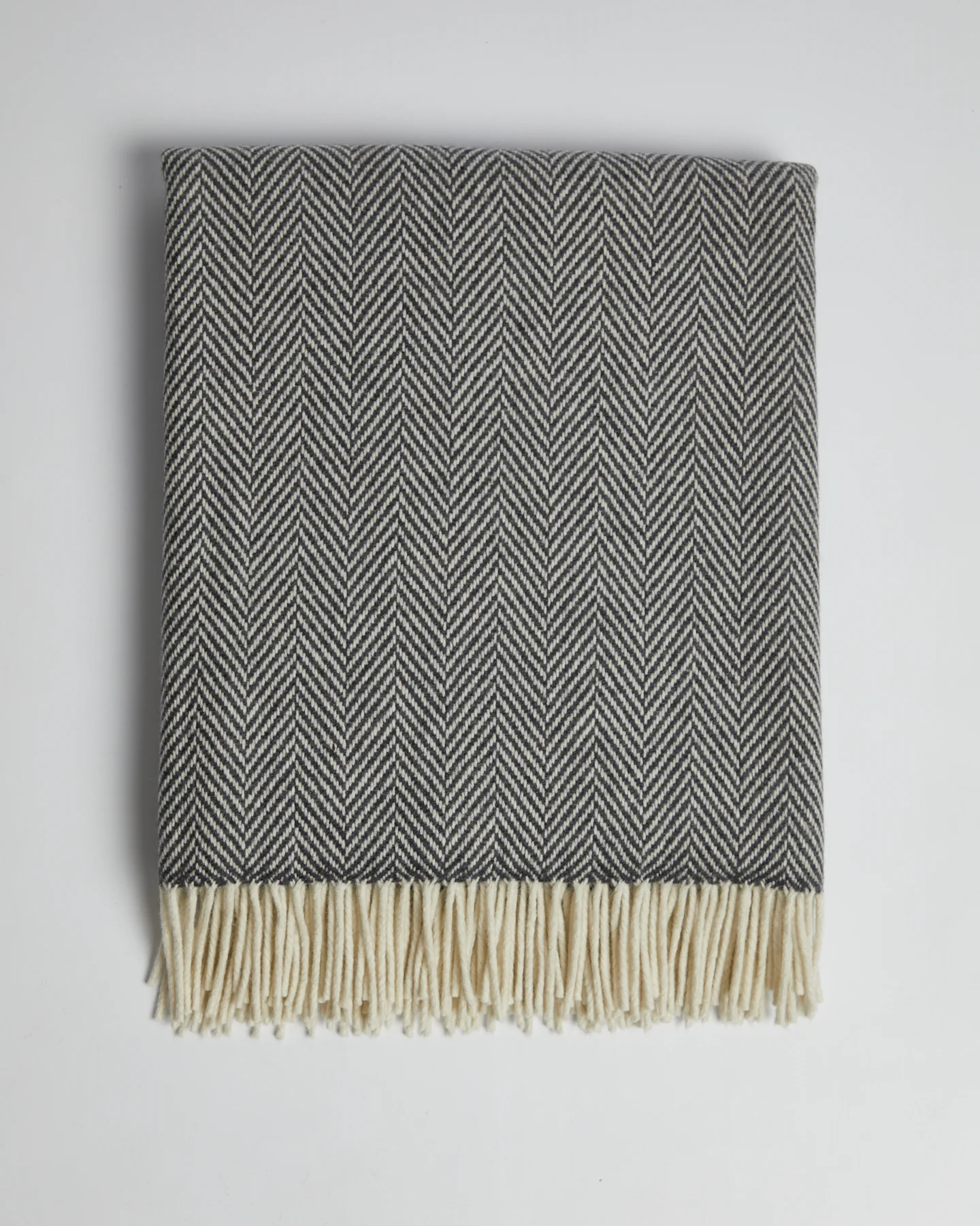 Foxford Belleek Extra-Large Cashmere & Wool Throw - Image 4