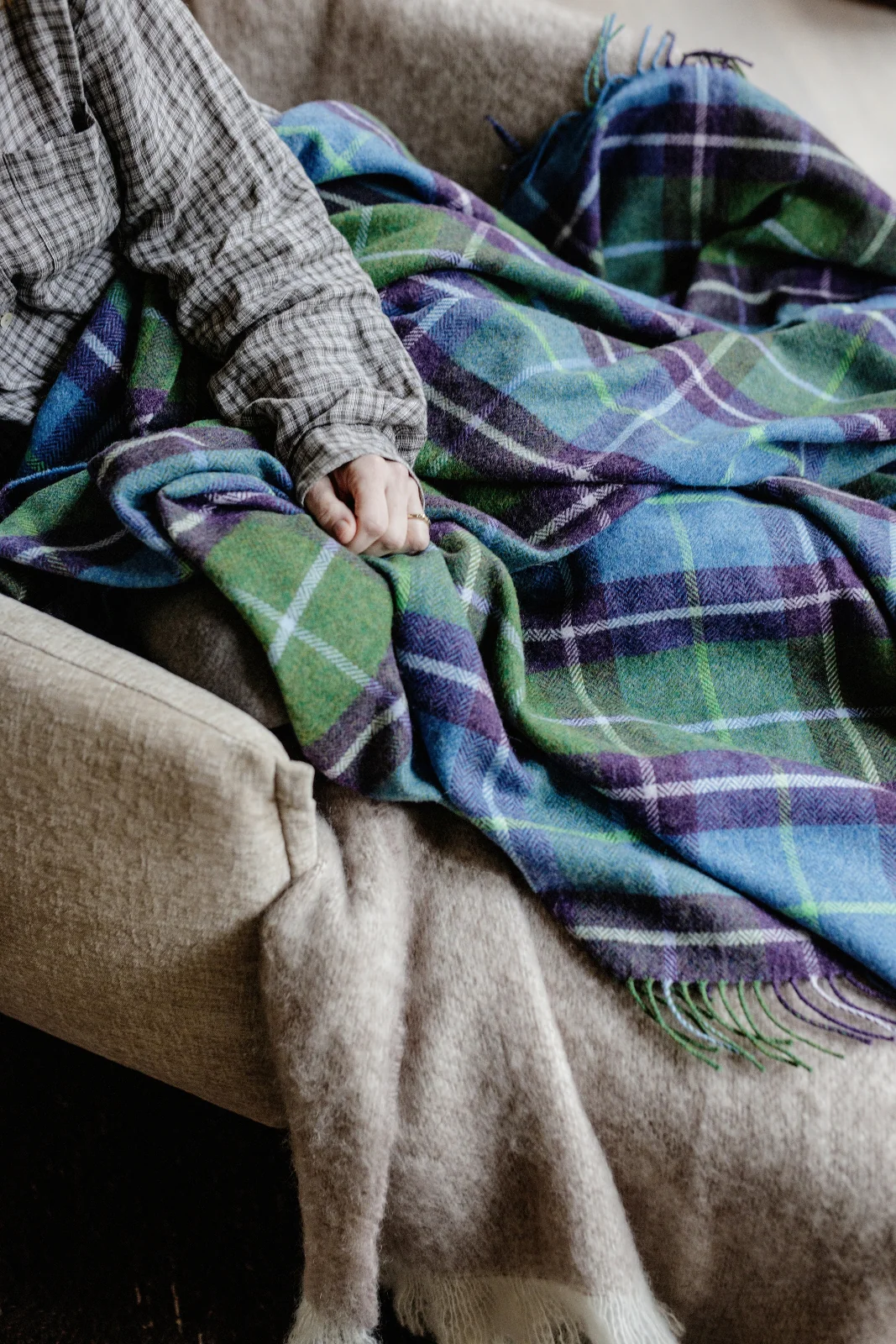 Foxford Connemara Lambswool Throw - Image 5