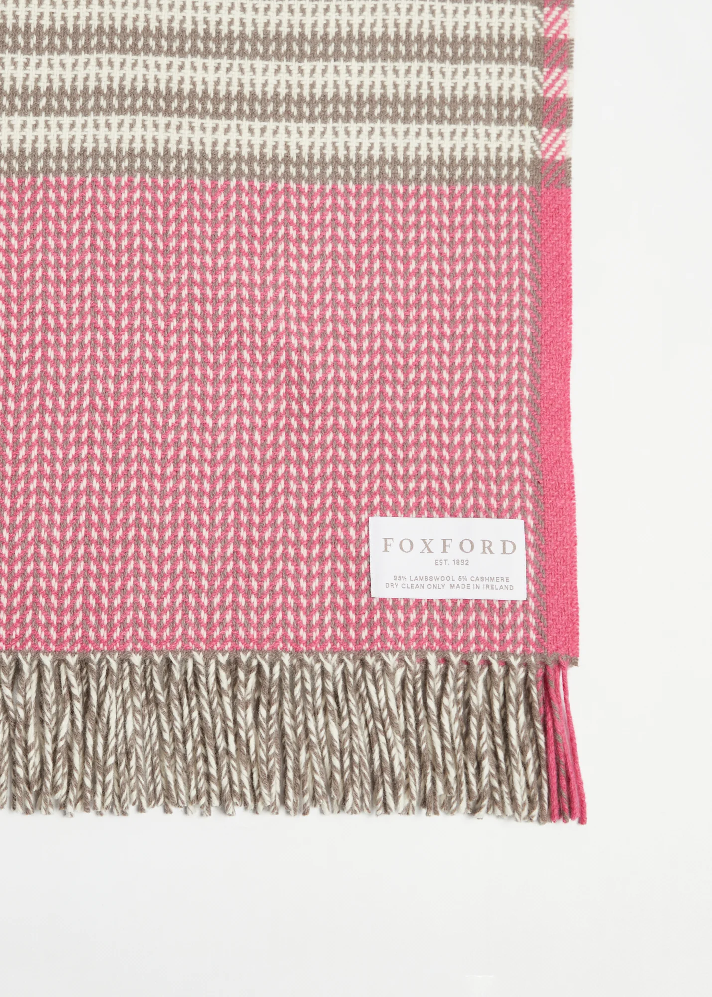 Foxford Ella Cashmere and Lambswool Throw - Image 3
