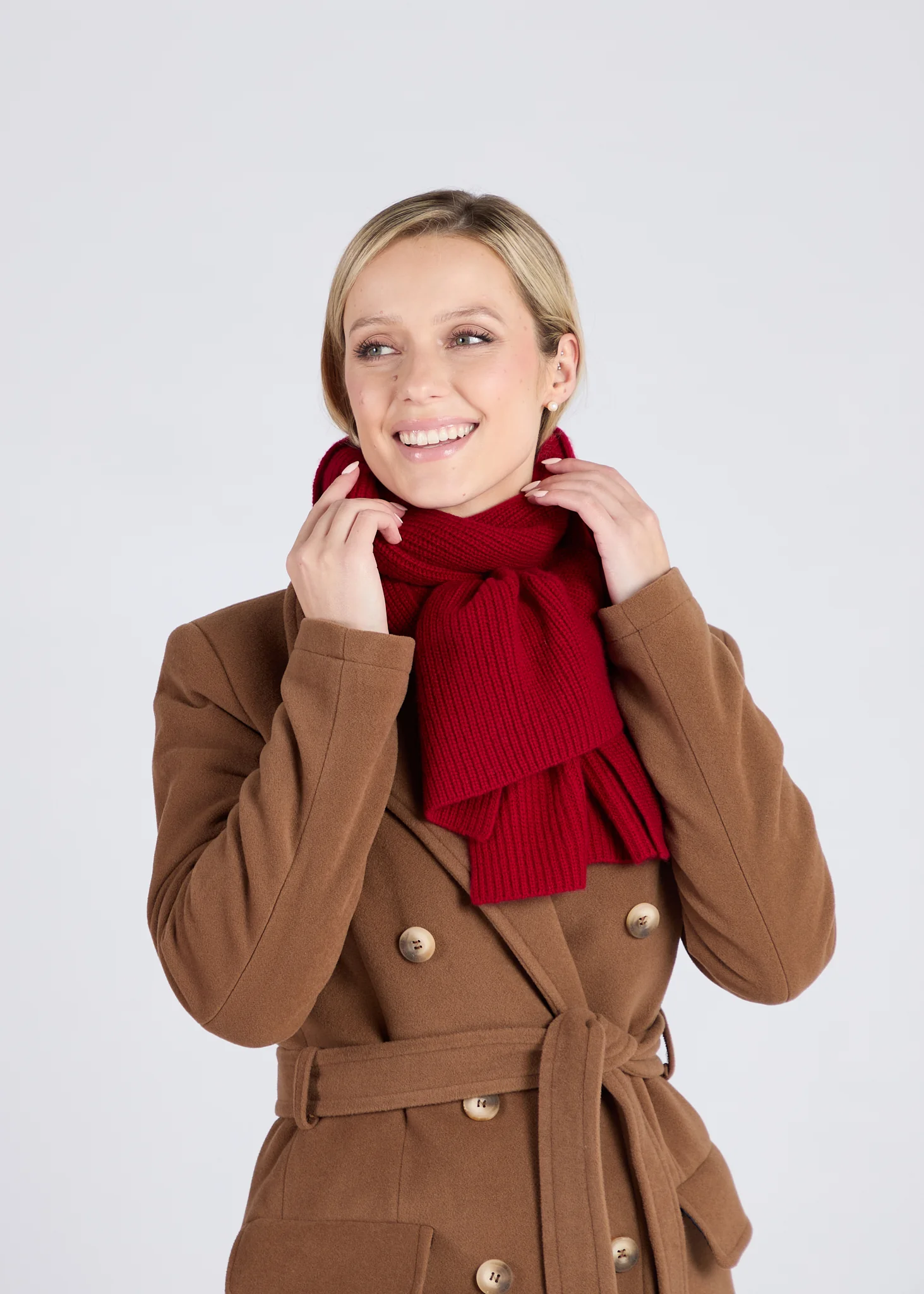 Foxford Red Ribbed Cashmere Scarf - Image 3