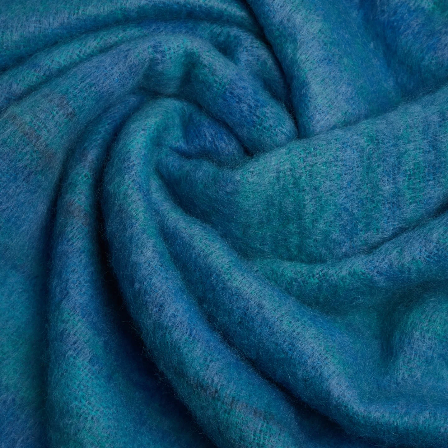 Foxford Wild Atlantic Mohair Throw - Image 4
