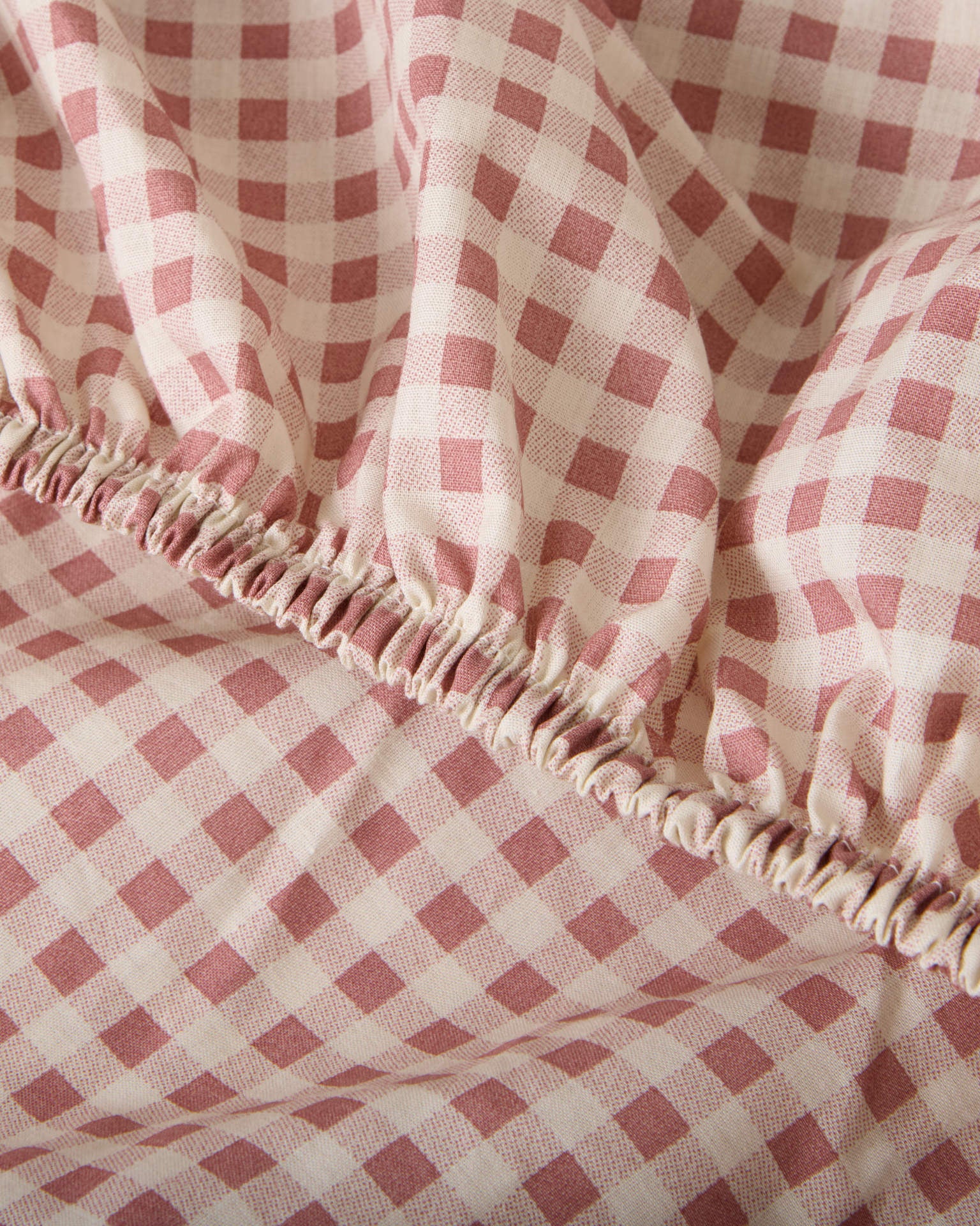 Foxford Poppy Red Gingham Fitted Sheet - Image 3