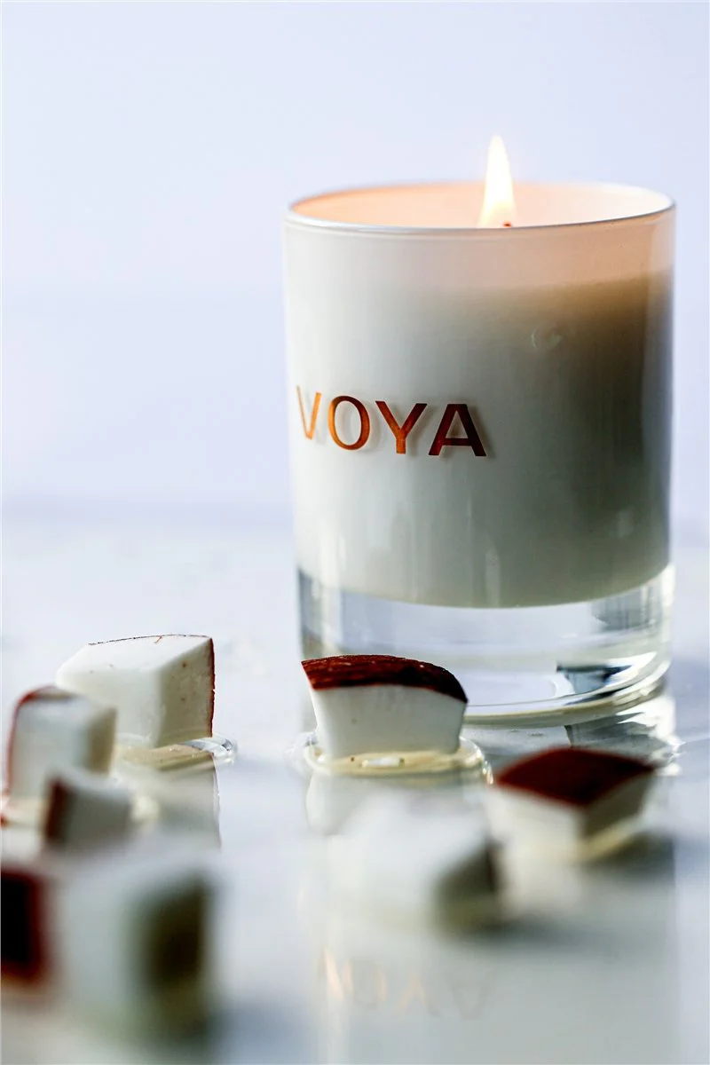 VOYA Candle Coconut & Jasmine - Image 4